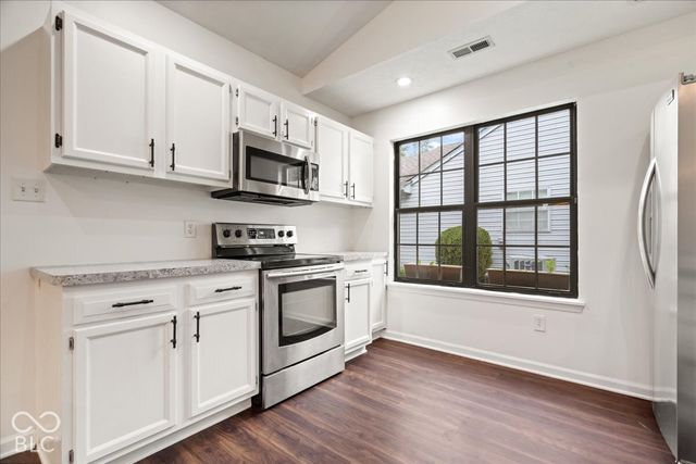 8065 Cherrybark Drive, Indianapolis, IN 46236