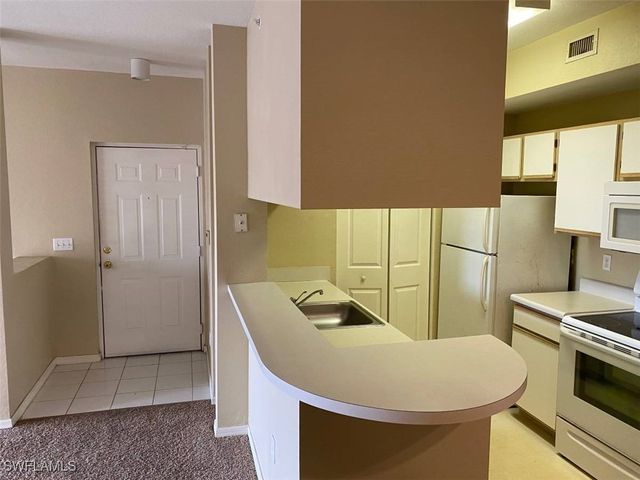 6321 Aragon WAY 206, Fort Myers, FL 33966