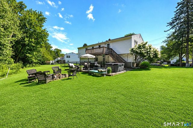 19 Lance Lane, Milford, CT 06460