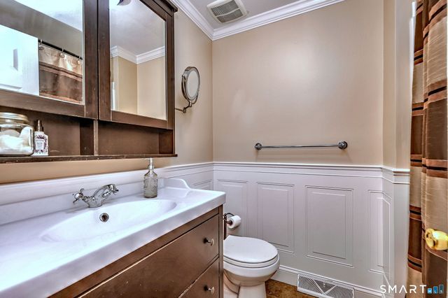 19 Lance Lane, Milford, CT 06460