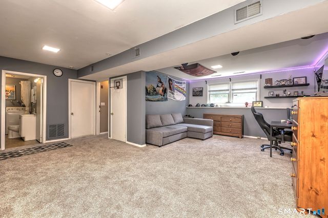 19 Lance Lane, Milford, CT 06460