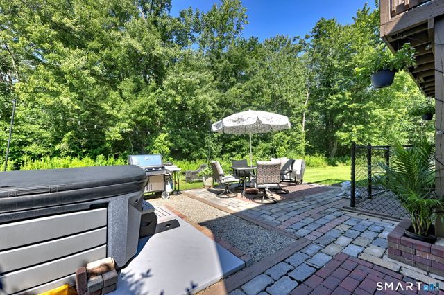 19 Lance Lane, Milford, CT 06460