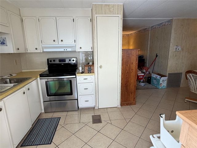 5619 BAYSHORE RD 126, Palmetto, FL 34221