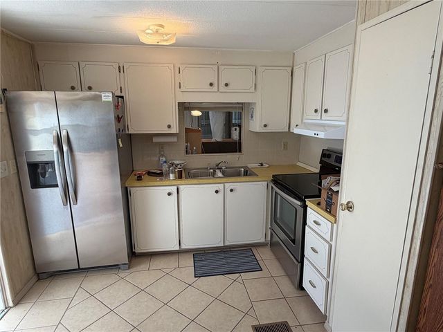 5619 BAYSHORE RD 126, Palmetto, FL 34221