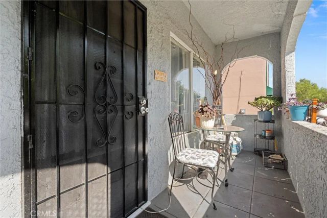 4051 W 21st, Los Angeles, CA 90018