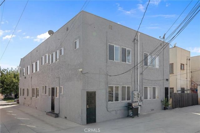 4051 W 21st, Los Angeles, CA 90018
