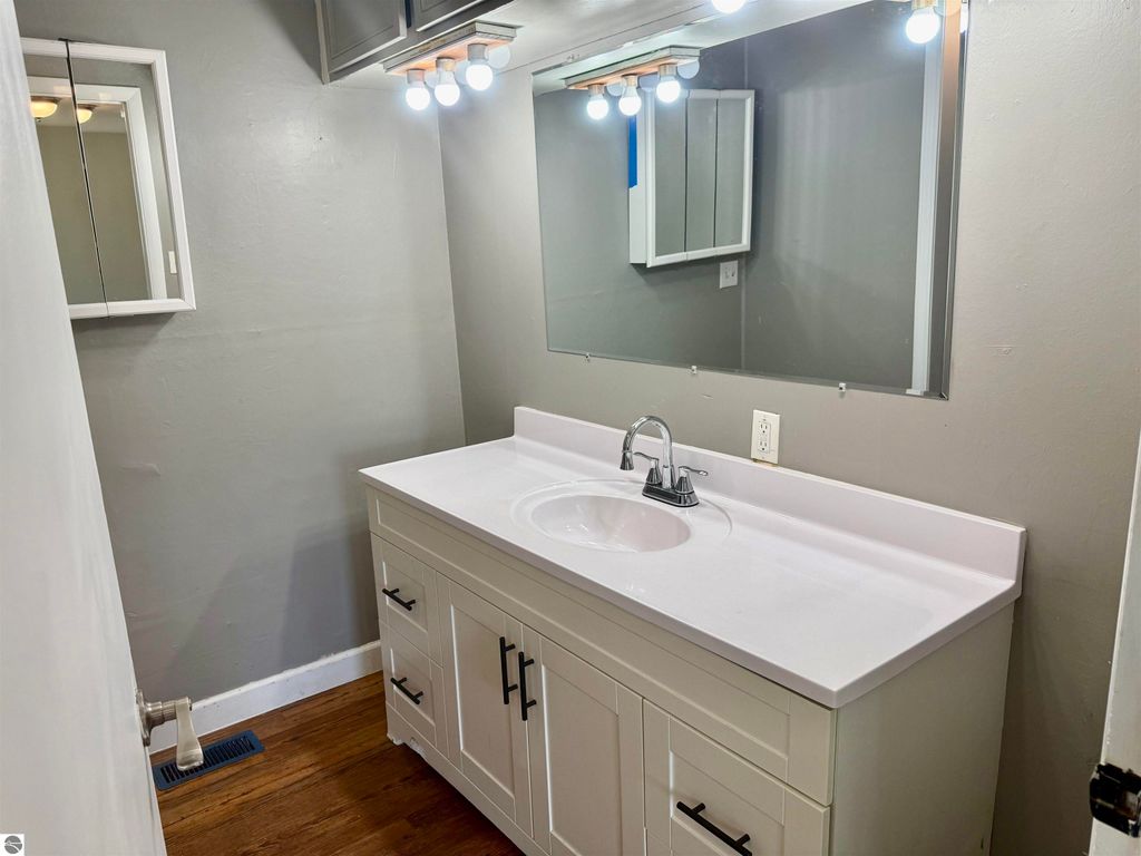 Image 13 of property listing at 136 W Elizabeth Street, Alma, MI 48801