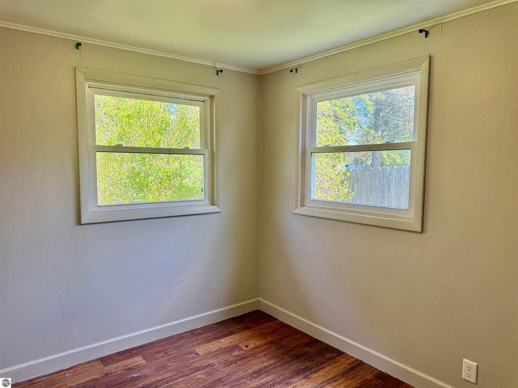 Image 24 of property listing at 136 W Elizabeth Street, Alma, MI 48801