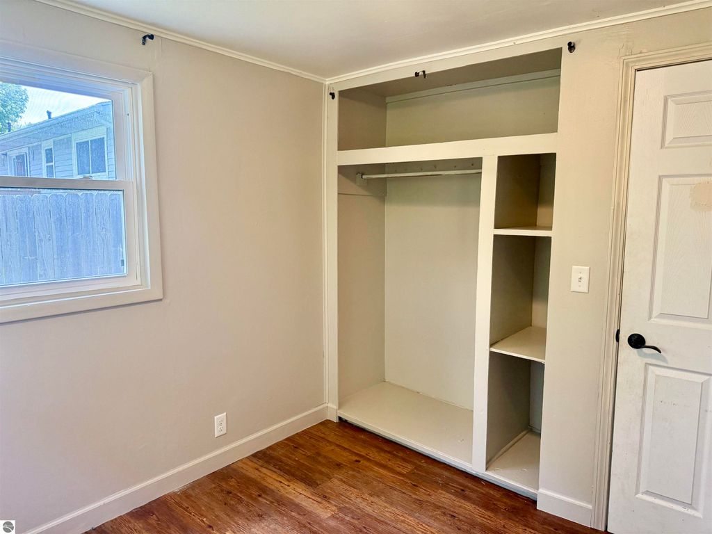 Image 25 of property listing at 136 W Elizabeth Street, Alma, MI 48801
