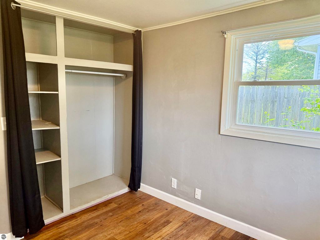 Image 27 of property listing at 136 W Elizabeth Street, Alma, MI 48801