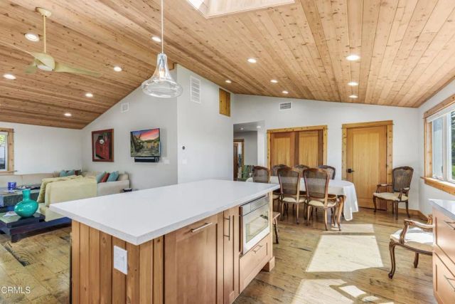 7035 Oxnard Avenue, Ventura, CA 93001