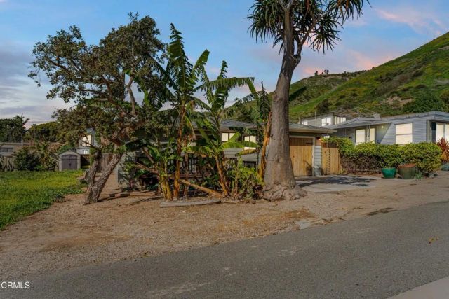 7035 Oxnard Avenue, Ventura, CA 93001