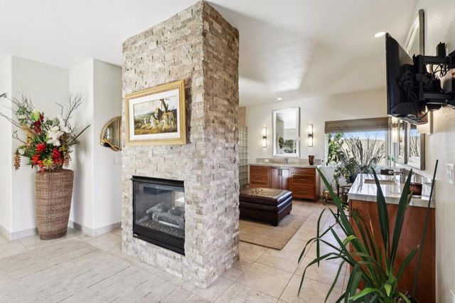 2600 Geneil Court, Hollister, CA 95023