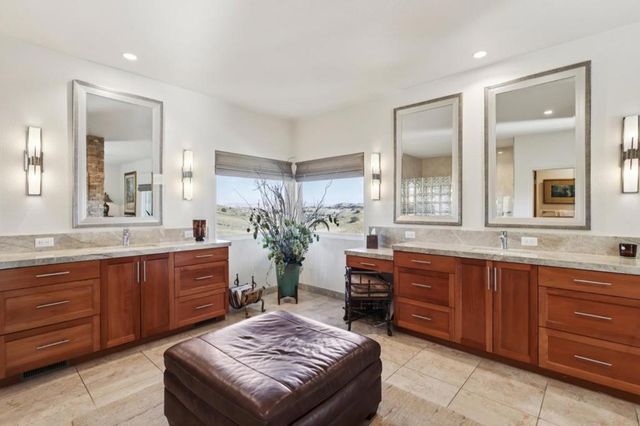 2600 Geneil Court, Hollister, CA 95023