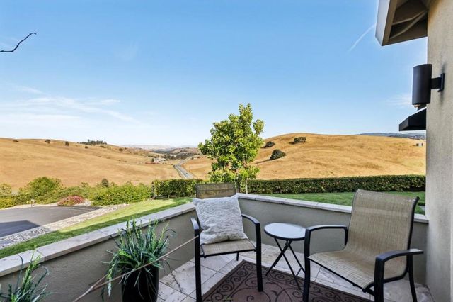 2600 Geneil Court, Hollister, CA 95023