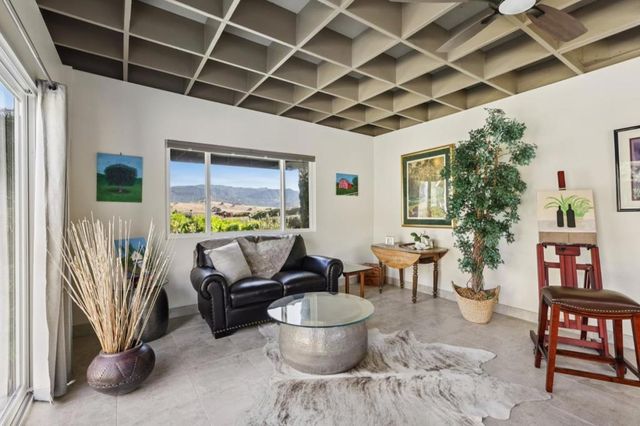 2600 Geneil Court, Hollister, CA 95023