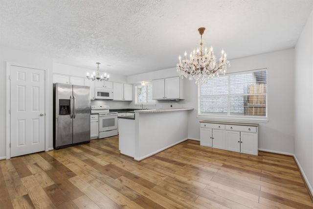 218 Oxford Drive, Conroe, TX 77303