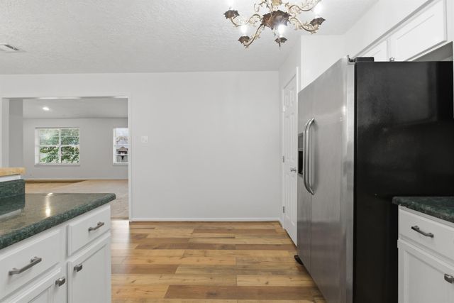 218 Oxford Drive, Conroe, TX 77303