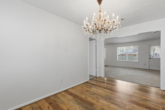 218 Oxford Drive, Conroe, TX 77303