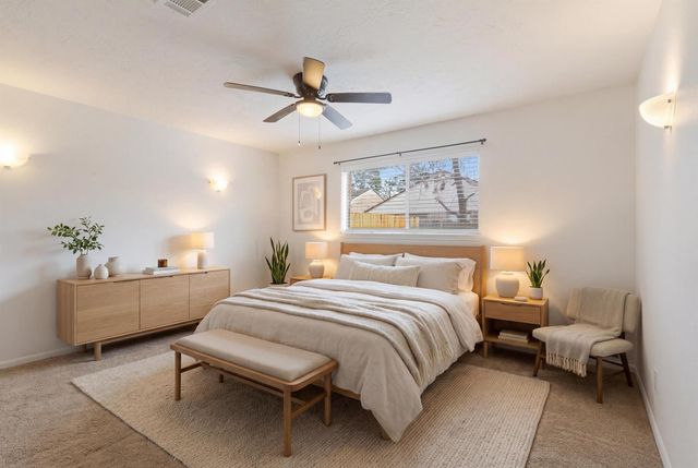 218 Oxford Drive, Conroe, TX 77303