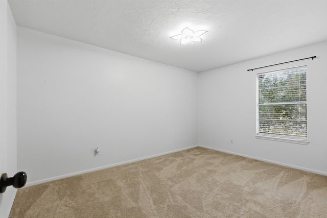 218 Oxford Drive, Conroe, TX 77303