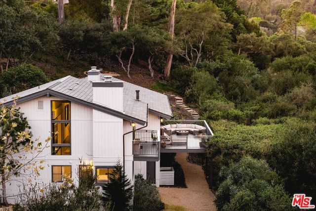 395 Woodley Road, Montecito, CA 93108