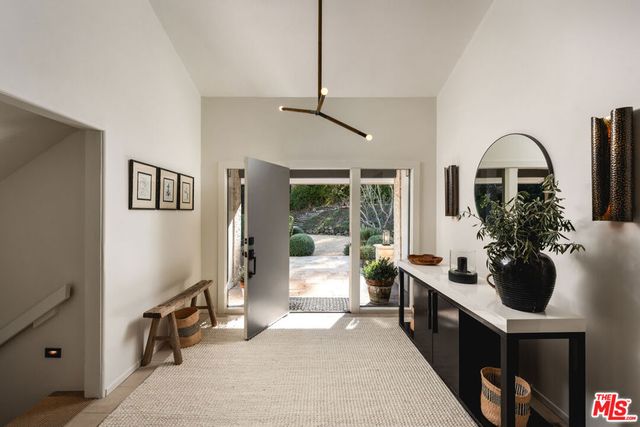 395 Woodley Road, Montecito, CA 93108