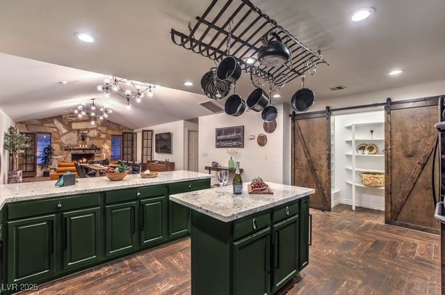 3249 South Torrey Pines Drive, Las Vegas, NV 89146