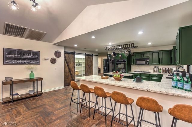 3249 South Torrey Pines Drive, Las Vegas, NV 89146