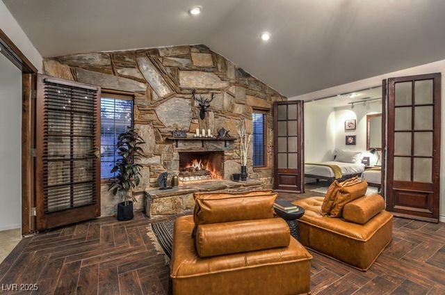 3249 South Torrey Pines Drive, Las Vegas, NV 89146