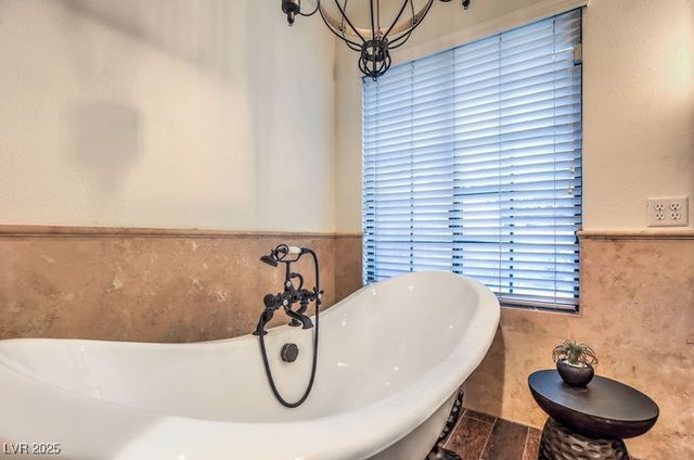 3249 South Torrey Pines Drive, Las Vegas, NV 89146