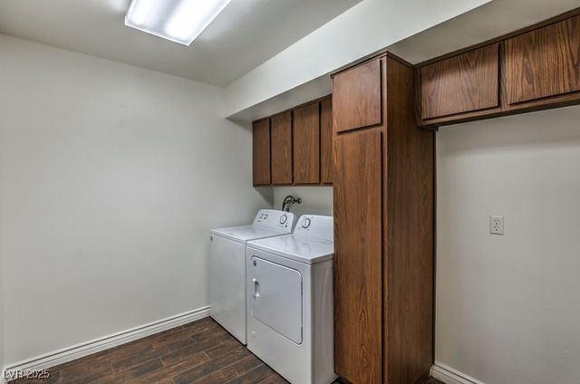 3249 South Torrey Pines Drive, Las Vegas, NV 89146