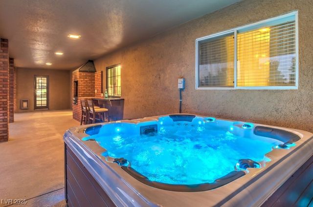 3249 South Torrey Pines Drive, Las Vegas, NV 89146