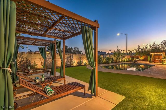 3249 South Torrey Pines Drive, Las Vegas, NV 89146