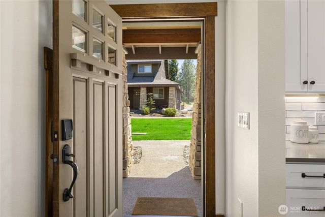 137 Big Hill Drive, Cle Elum, WA 98922