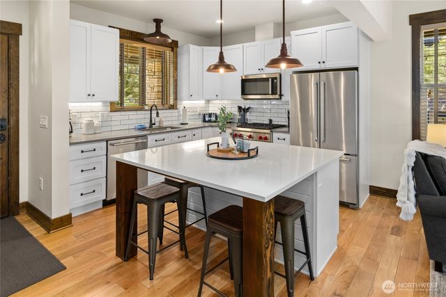 137 Big Hill Drive, Cle Elum, WA 98922