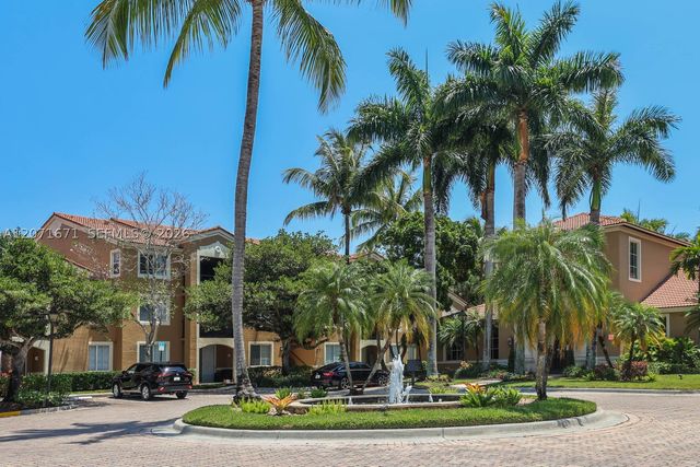8050 N Nob Hill Rd 106, Tamarac, FL 33321