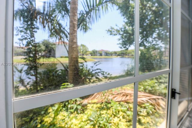 8050 N Nob Hill Rd 106, Tamarac, FL 33321