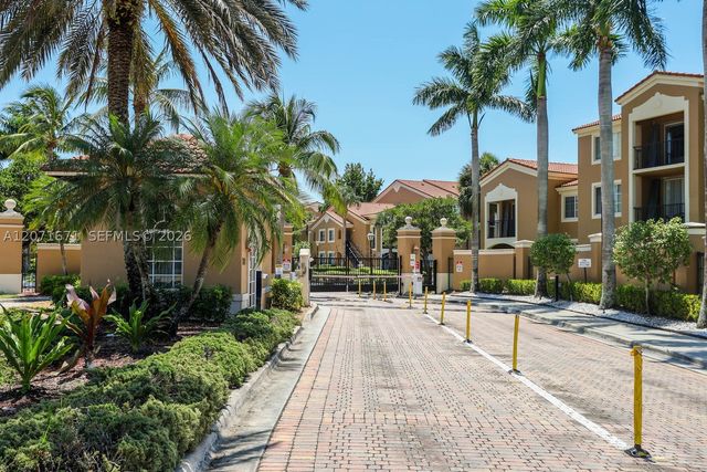 8050 N Nob Hill Rd 106, Tamarac, FL 33321