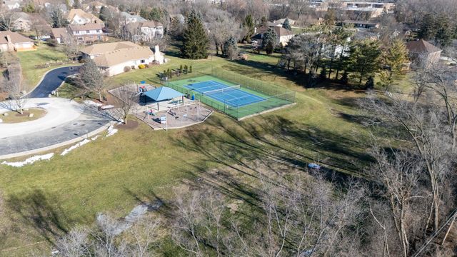 704 Grego Court, Prospect Heights, IL 60070