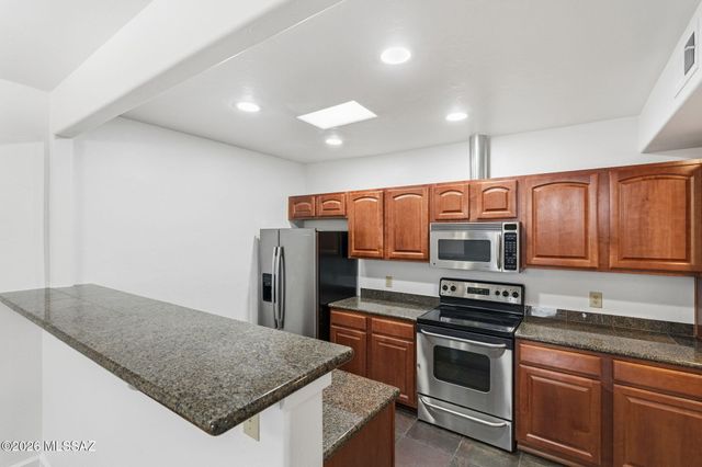 6255 N Camino Pimeria Alta Apt 135, Tucson, AZ 85718