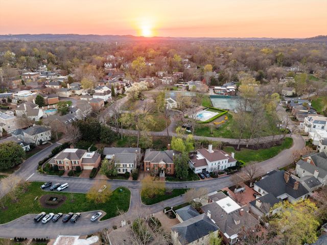 202 Moultrie Park, Nashville, TN 37205