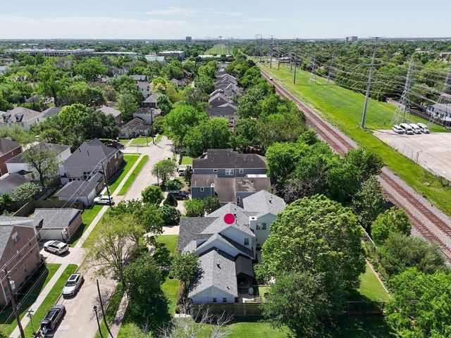 6510 Community Drive, Houston, TX 77005