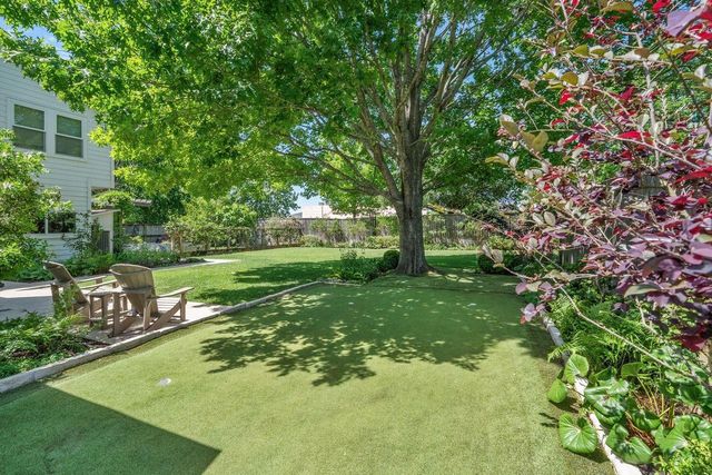 6510 Community Drive, Houston, TX 77005