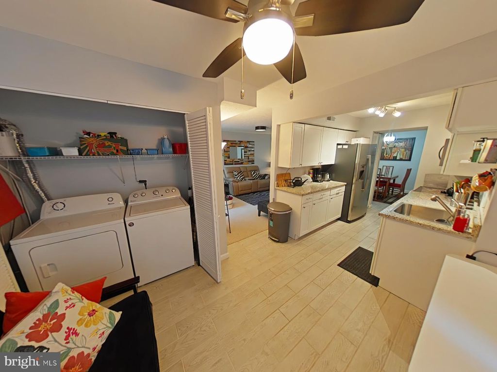 Image 5 of property listing at 7802 HANOVER PKWY #T2, Greenbelt, MD 20770