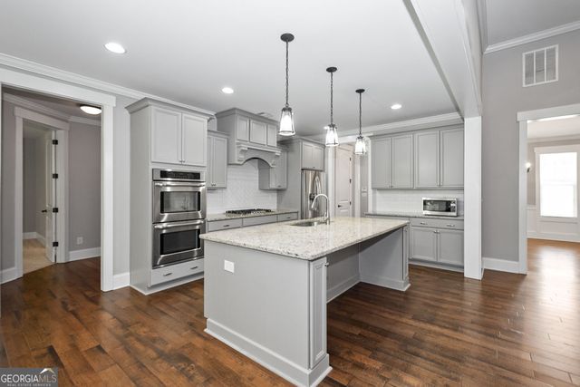 115 Crescent Creek Drive, Fayetteville, GA 30215