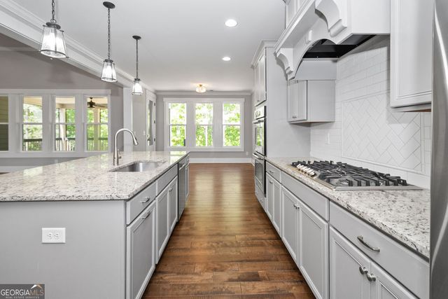 115 Crescent Creek Drive, Fayetteville, GA 30215
