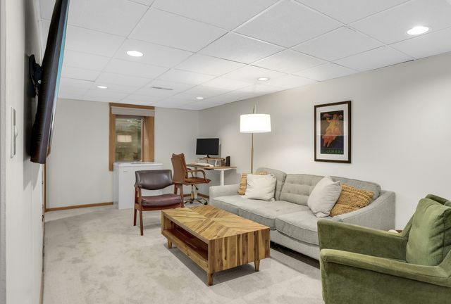1405 Independence Avenue S, Saint Louis Park, MN 55426