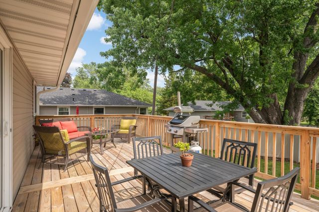 1405 Independence Avenue S, Saint Louis Park, MN 55426