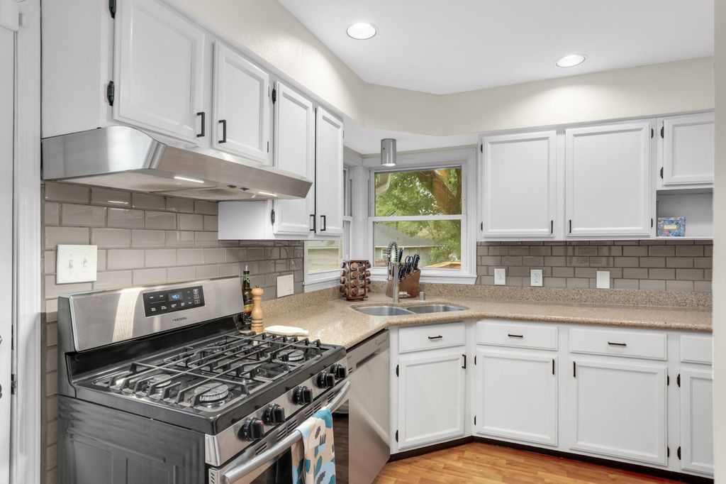 1405 Independence Avenue S, Saint Louis Park, MN 55426 — photo 5